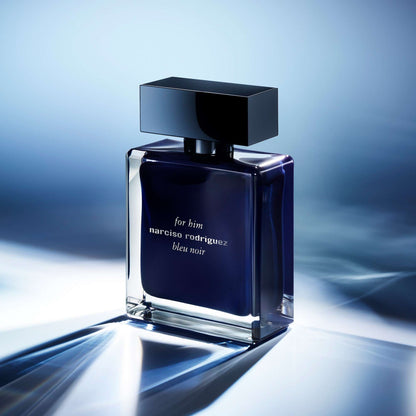 Narciso Rodriguez For Him Bleu Noir Eau de Toilette Spray 50ml - Additional 3
