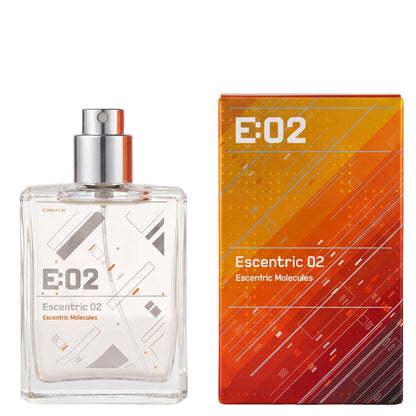 Escentric Molecules Escentric 02 Eau de Toilette Spray with Metal Case 30ml - Additional 1