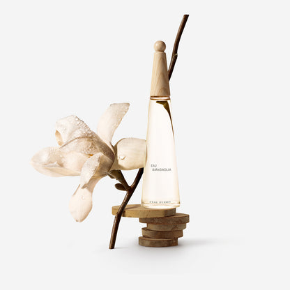 Issey Miyake L'Eau d'Issey Eau & Magnolia Eau de Toilette Intense Spray 50ml - Additional 3
