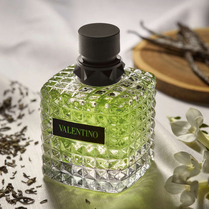 Valentino Born in Roma Donna Green Stravaganza Eau de Parfum Spray 30ml - Additional 3