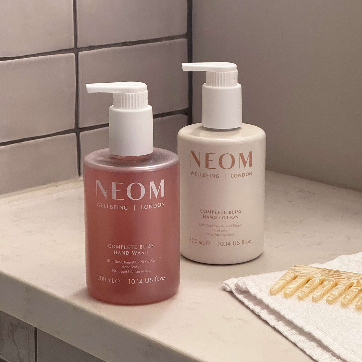 Neom Wellbeing London Scent To Calm & Relax Complete Bliss Hand Wash 300ml - Additional 7